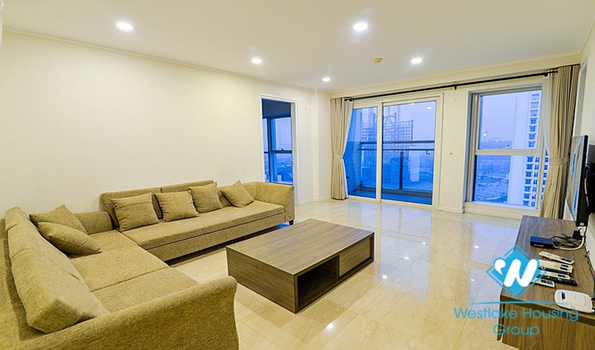 Fully furnished 154m high floor apartment for rent